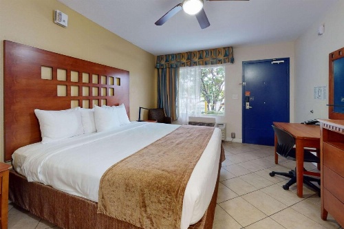 Rodeway Inn & Suites Fort Lauderdale Airport & Cruise Port image 32