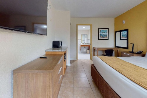 Rodeway Inn & Suites Fort Lauderdale Airport & Cruise Port image 34